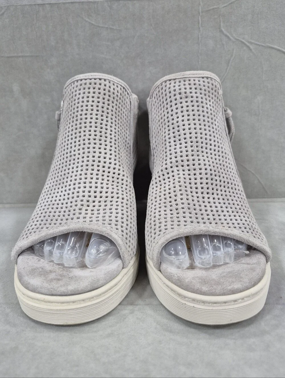 Sofft Saydee  wedge sandals women's 8M gray perforated suede leather side zip